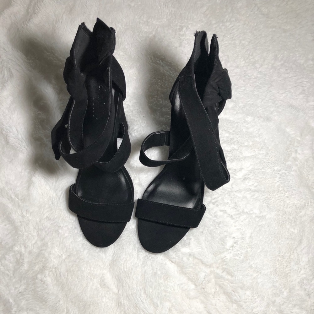 Black heels